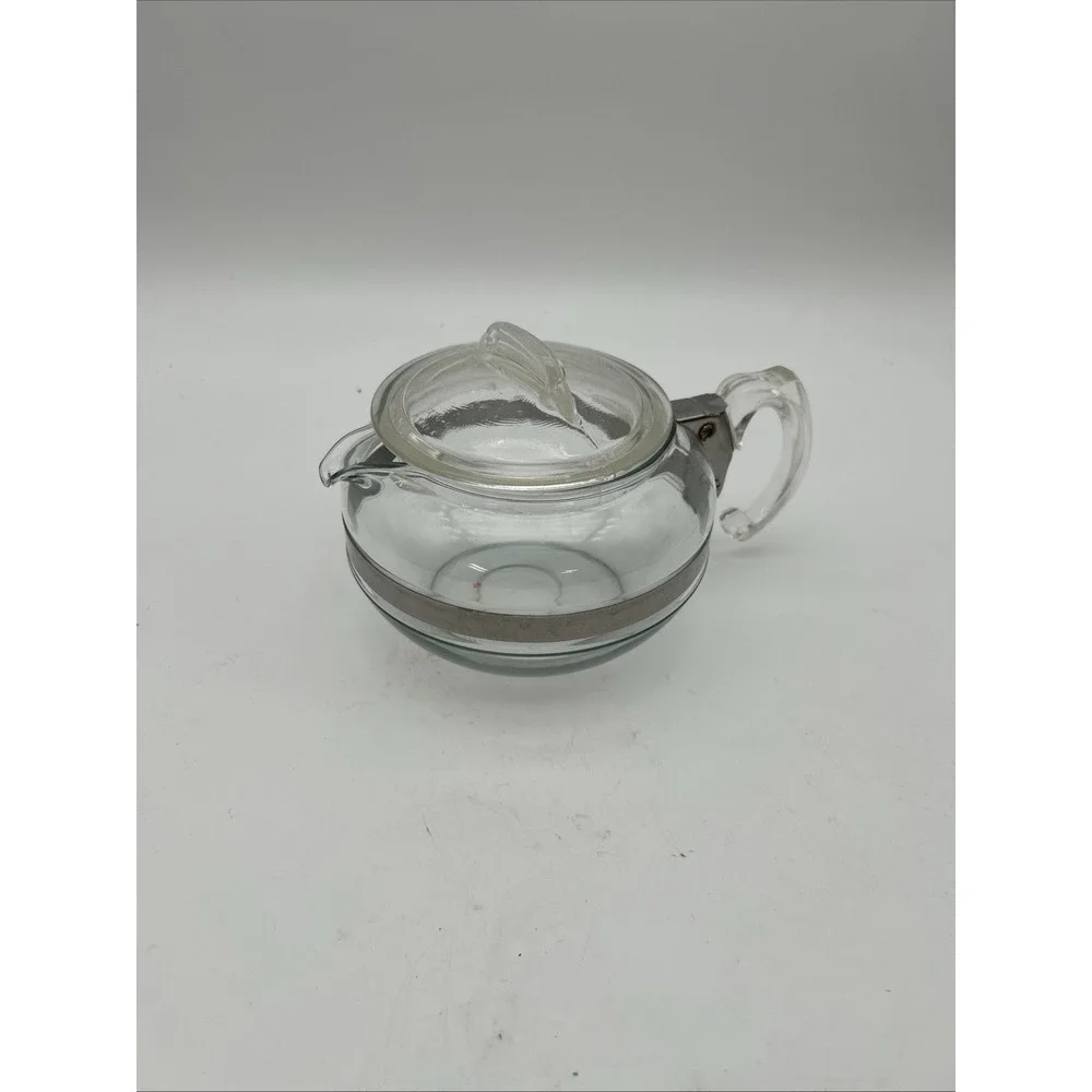 Vintage Pyrex Flameware tea pot with lid  6 cup made in USA